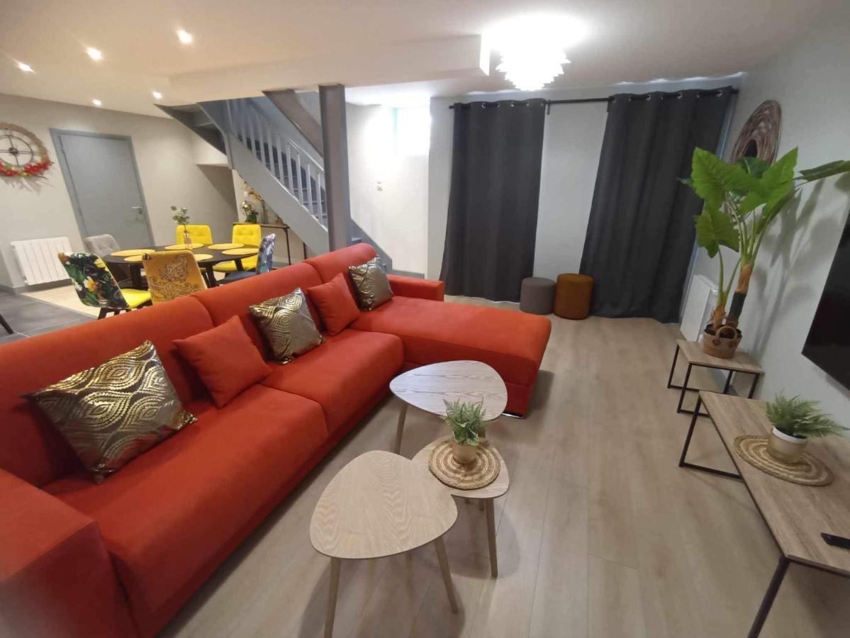 Le Palais Duplex Apartment Autun Exterior photo